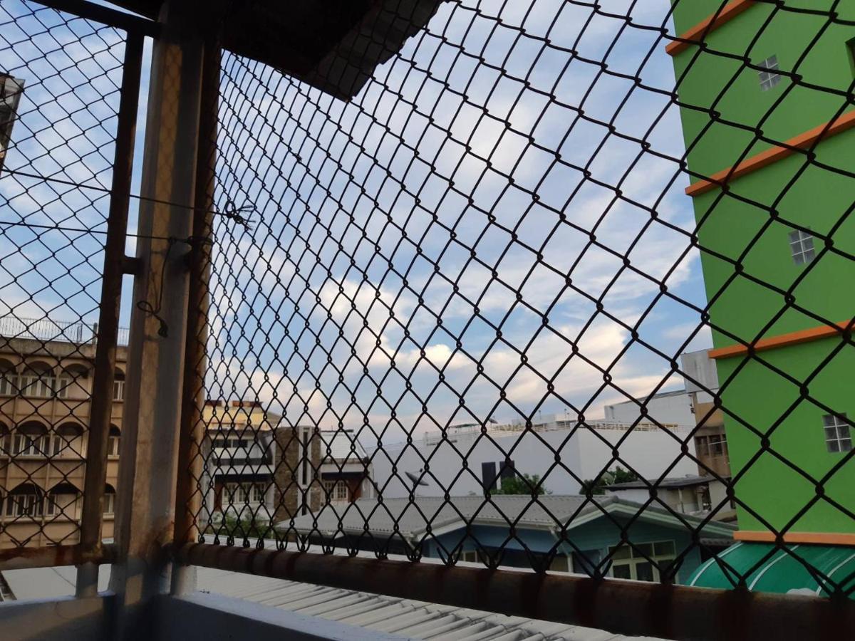 Norch'S Hostel Bangkok Exterior photo